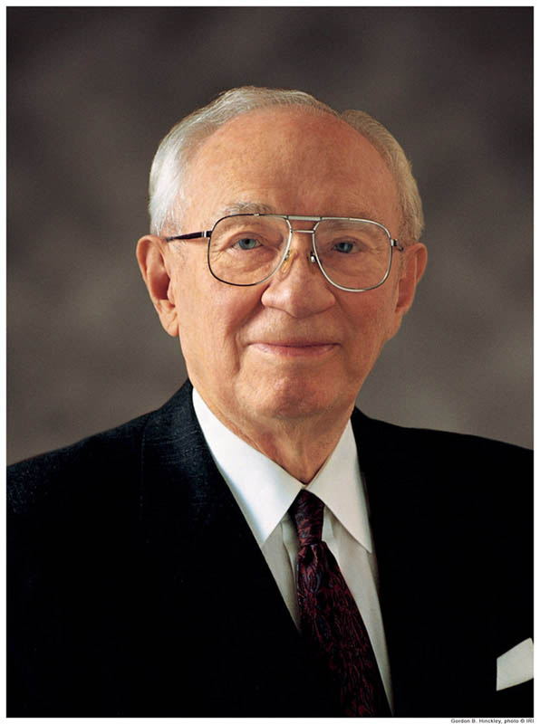 Elder Gordon Hinckley makes personal phone calls to the parents of hundreds of missionaries